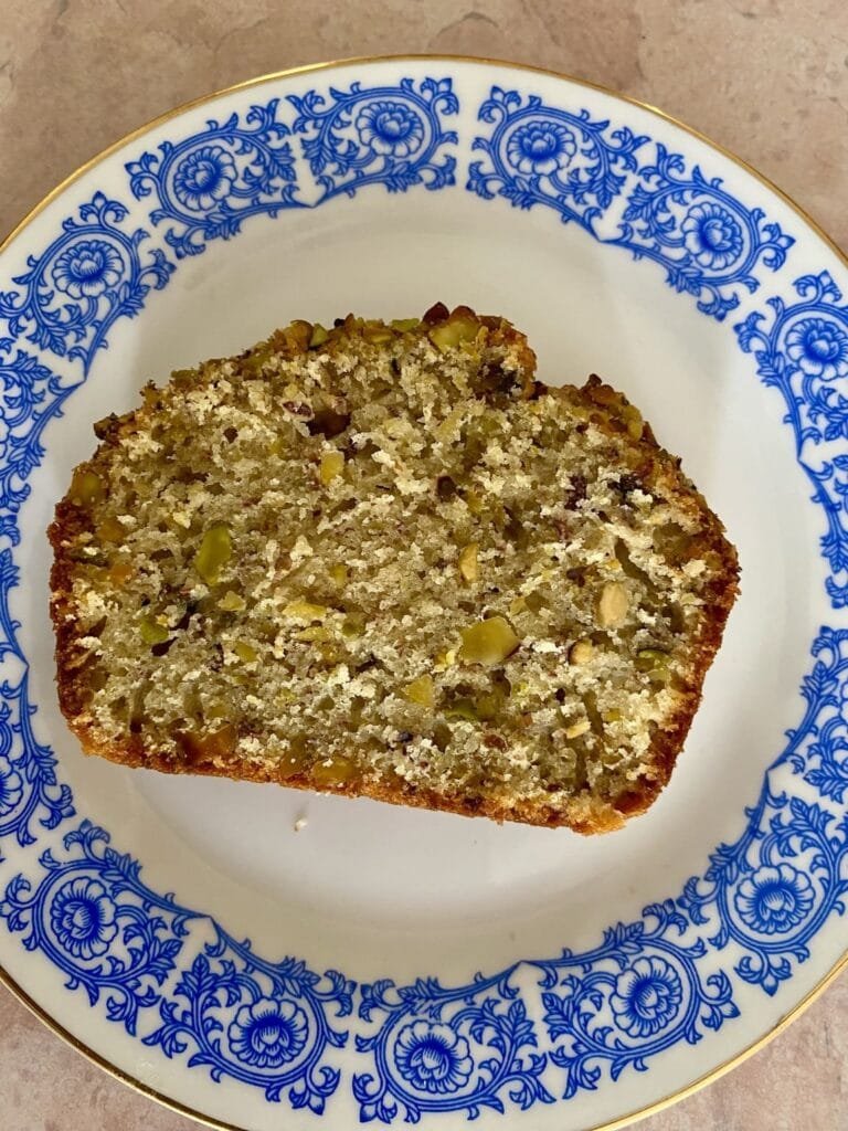 pistachio bread slice